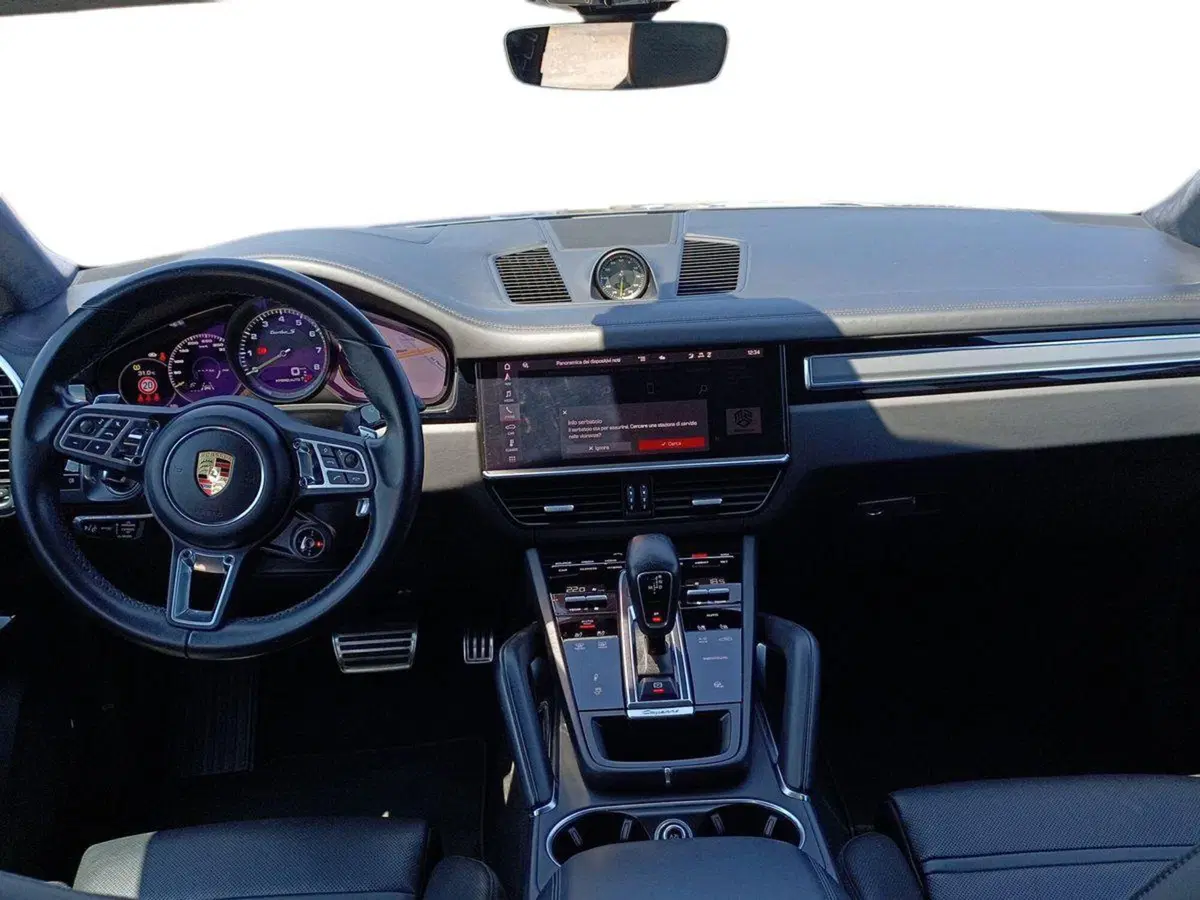 Porsche Cayenne Coupé usata a Bari (6)