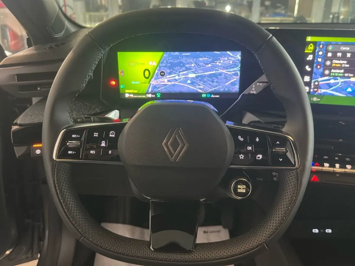 Renault Clio usata a Napoli (13)