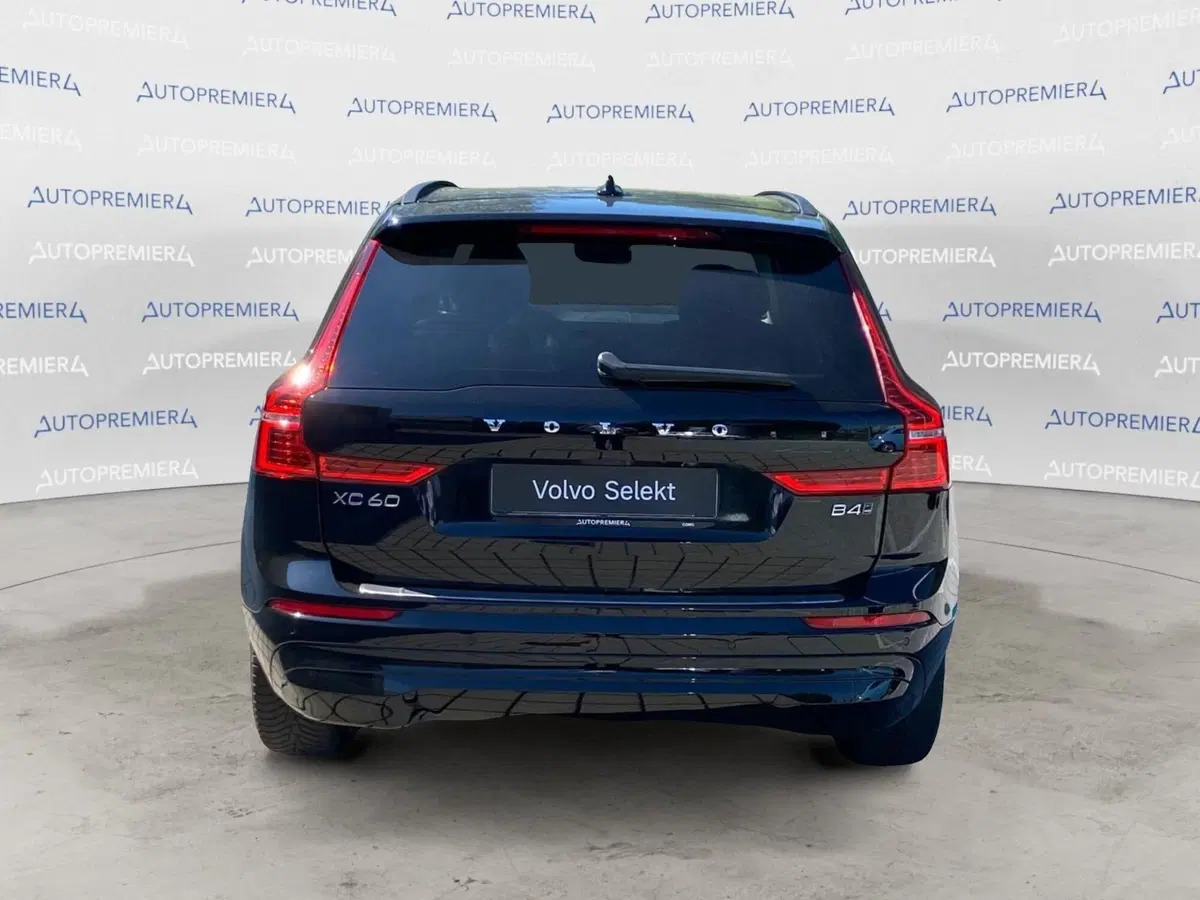 Volvo XC60 usata a Como (8)