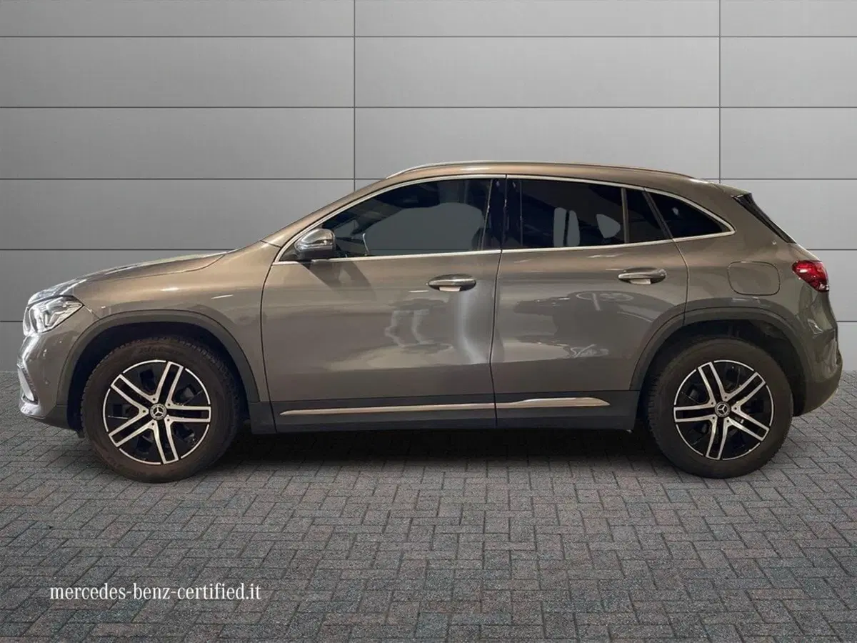 Mercedes-Benz GLA SUV usata a Ancona (2)