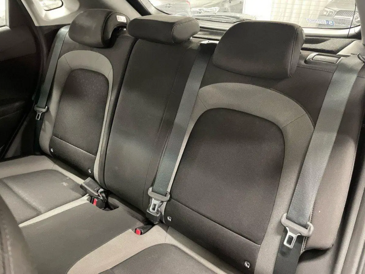 Hyundai Kona usata a Macerata (13)