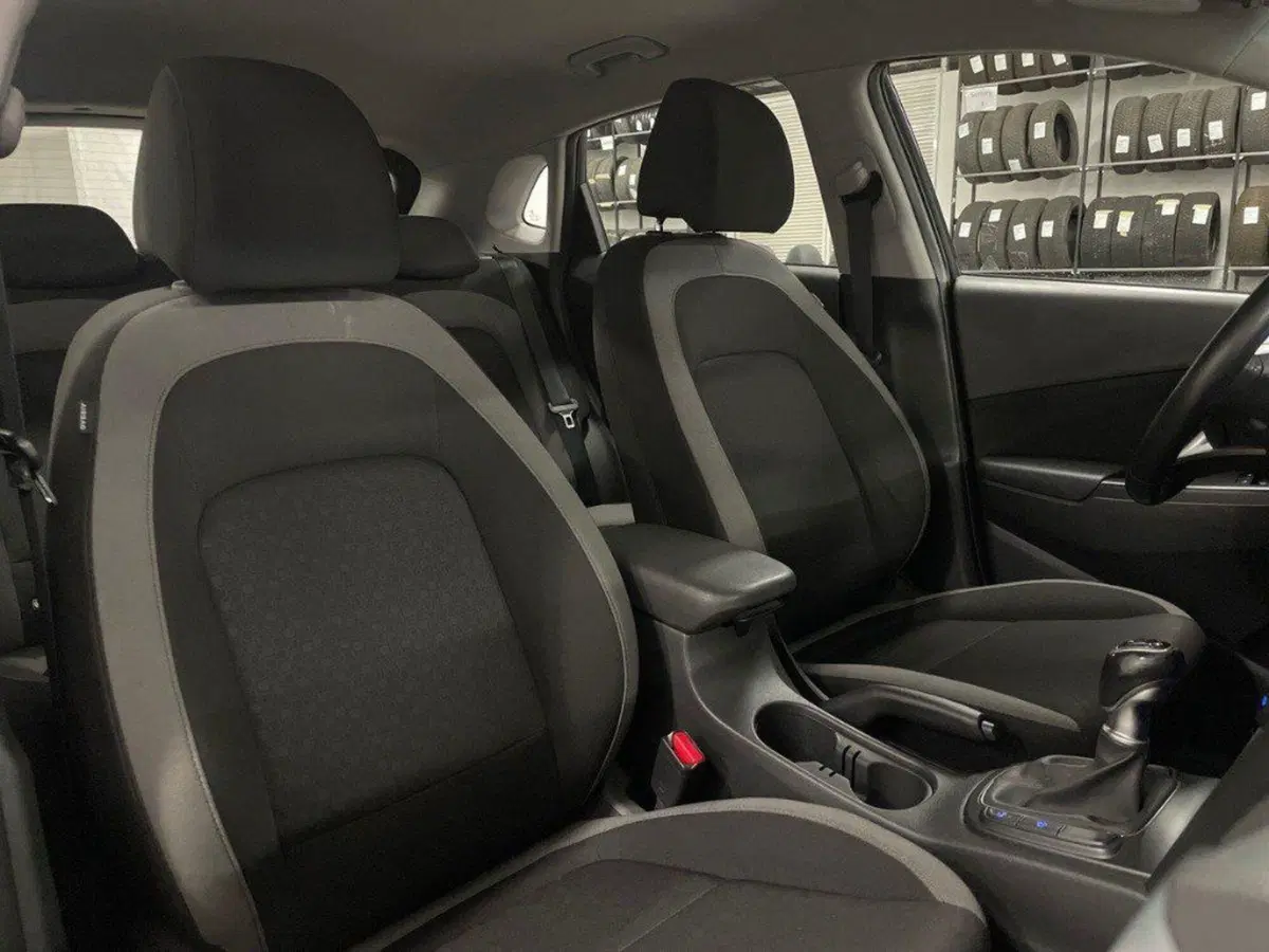 Hyundai Kona usata a Macerata (14)