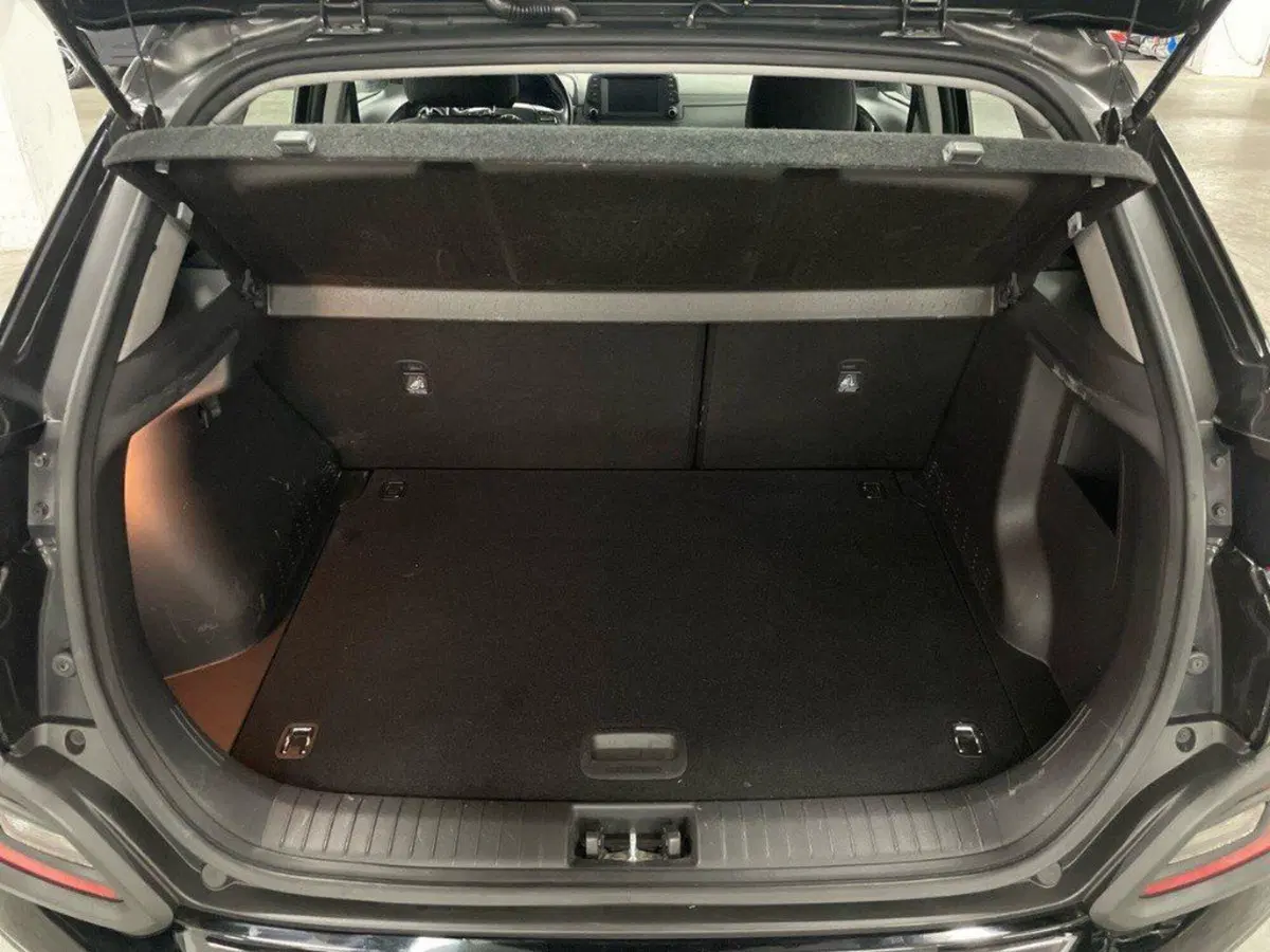 Hyundai Kona usata a Macerata (7)