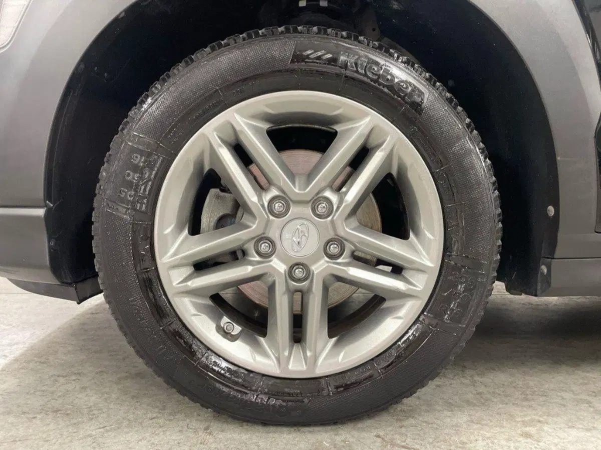 Hyundai Kona usata a Macerata (8)