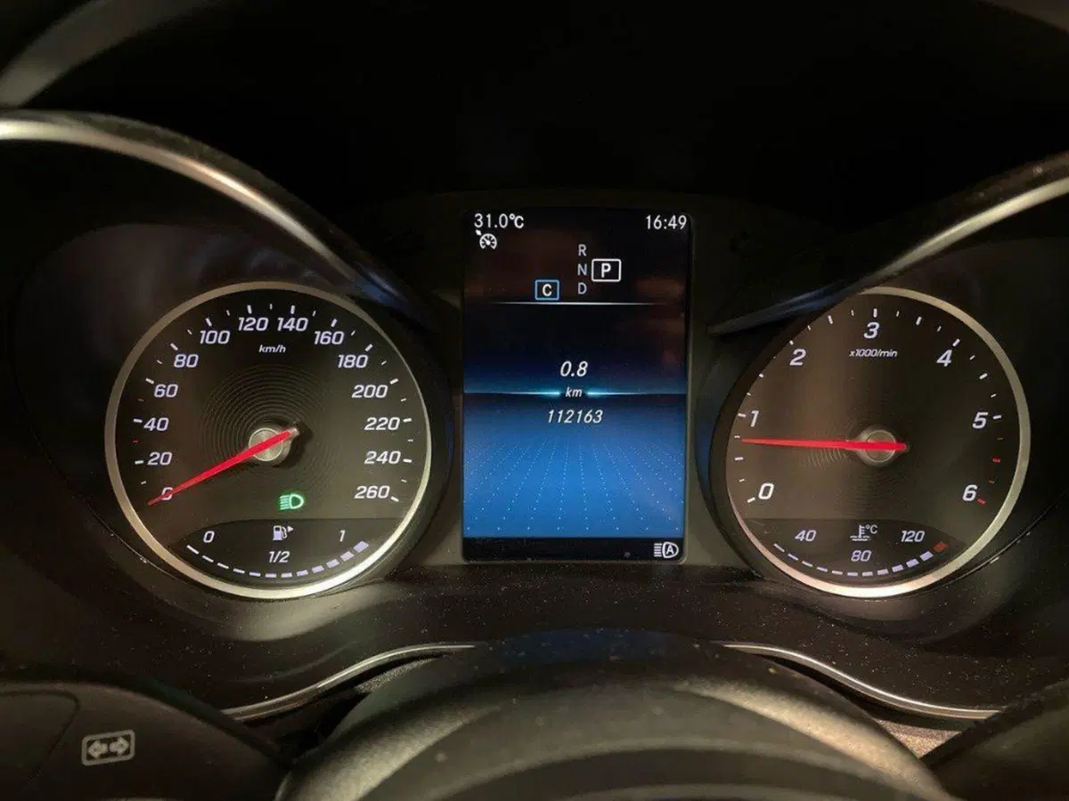 Mercedes-Benz GLC Coupé usata a Ancona (9)