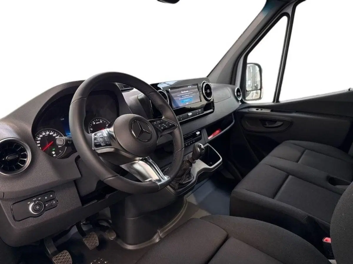 Mercedes-Benz Sprinter nuova a Ancona (16)