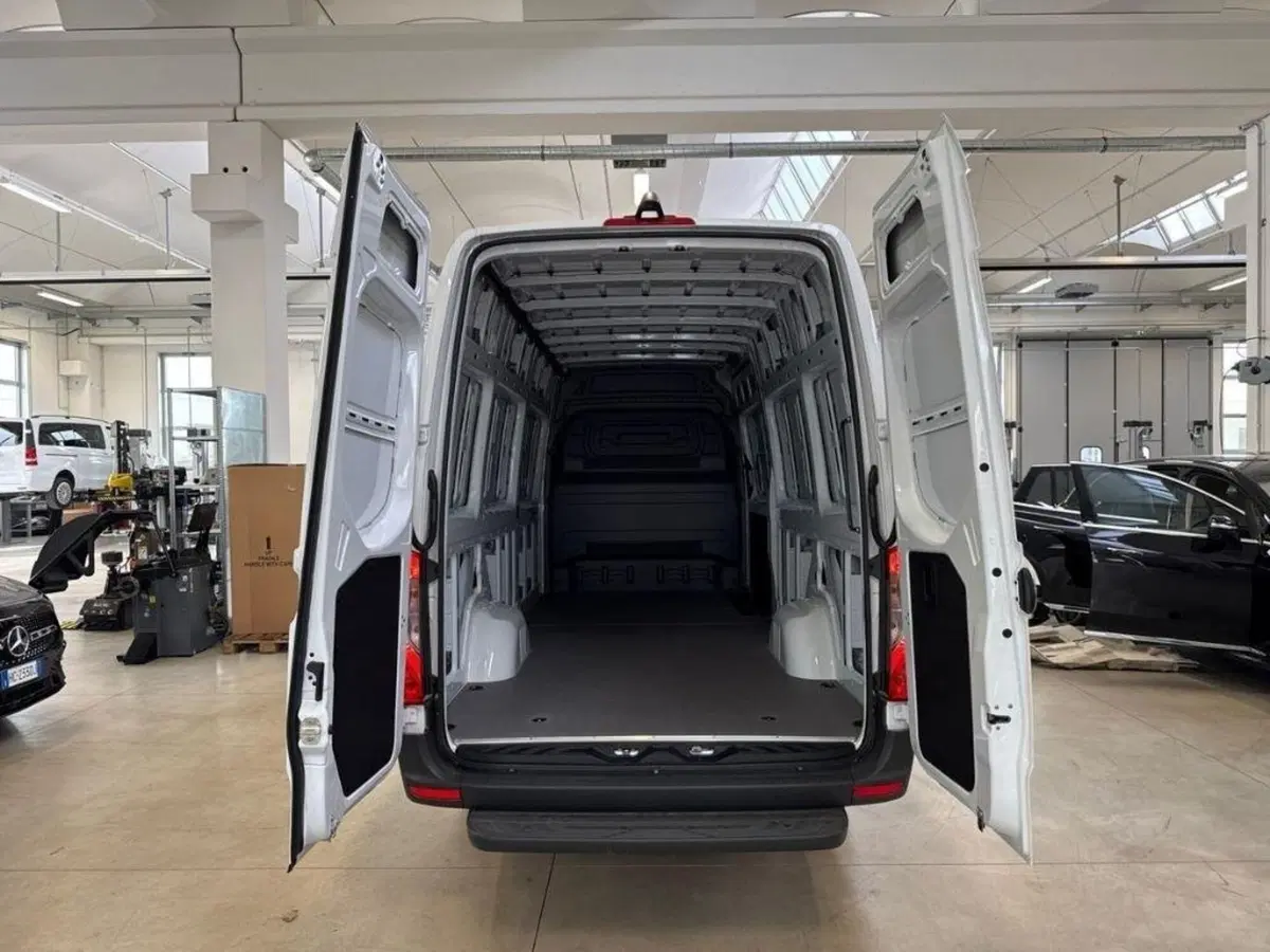 Mercedes-Benz Sprinter nuova a Ancona (7)