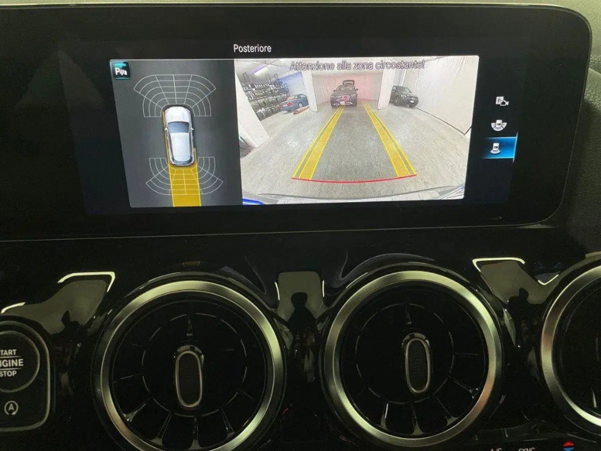 Mercedes-Benz GLA SUV usata a Macerata (18)