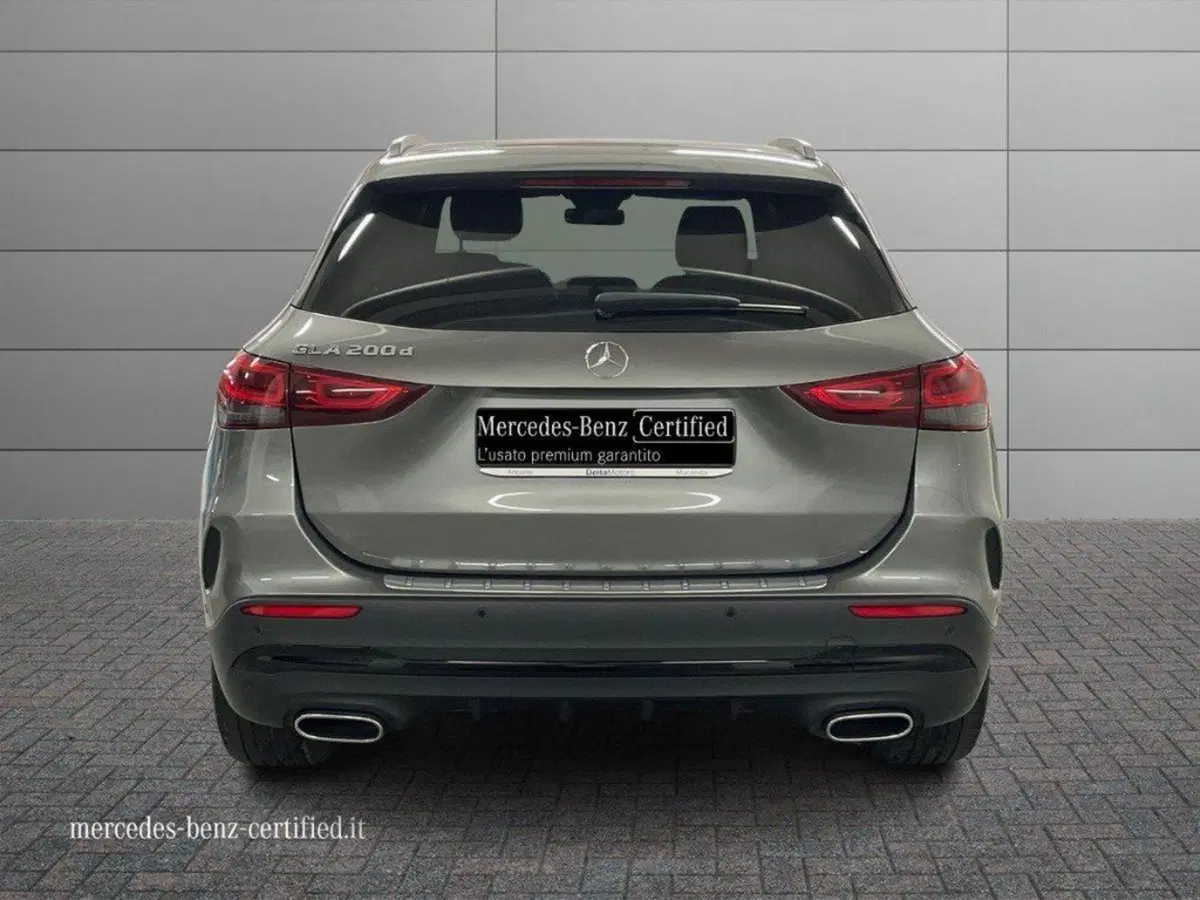 Mercedes-Benz GLA SUV usata a Macerata (4)
