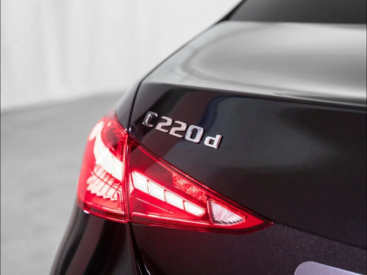 Mercedes-Benz Classe C nuova a Macerata (9)