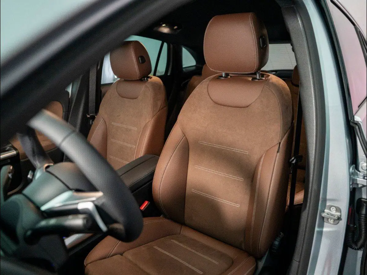 Mercedes-Benz GLA SUV nuova a Macerata (14)