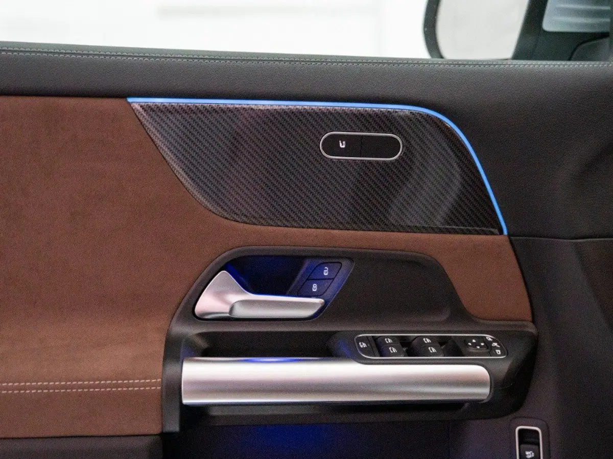 Mercedes-Benz GLA SUV nuova a Macerata (17)