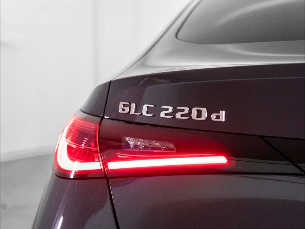 Mercedes-Benz GLC Coupé nuova a Macerata (9)
