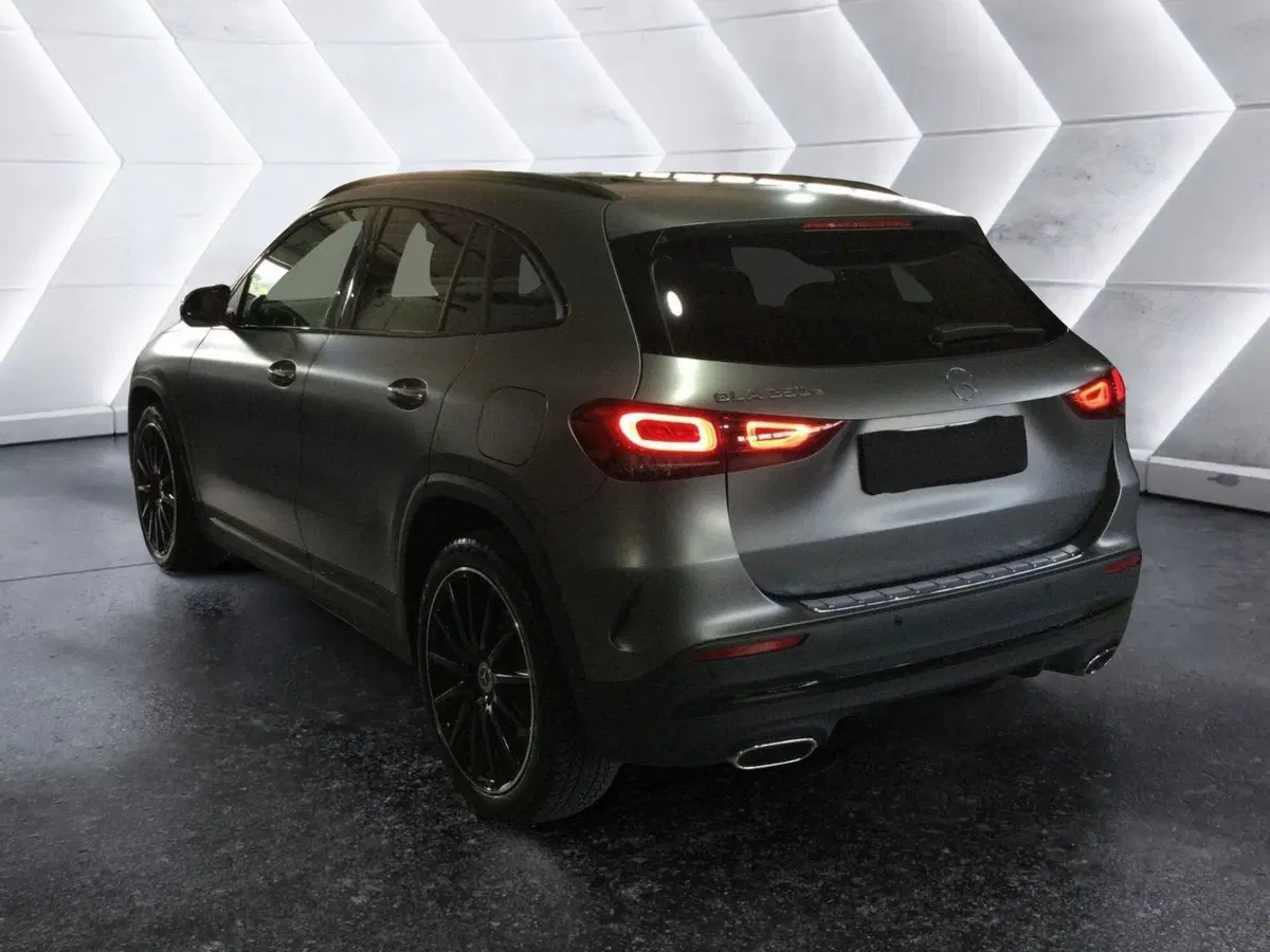 Mercedes-Benz GLA SUV usata a Caserta (7)