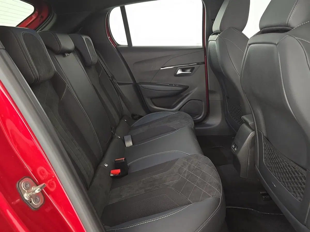 Peugeot 208 usata a Asti (12)