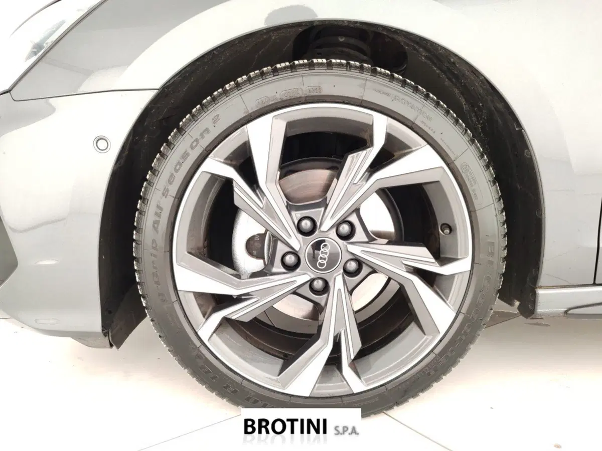 Audi A3 Sportback usata a Massa-Carrara (6)