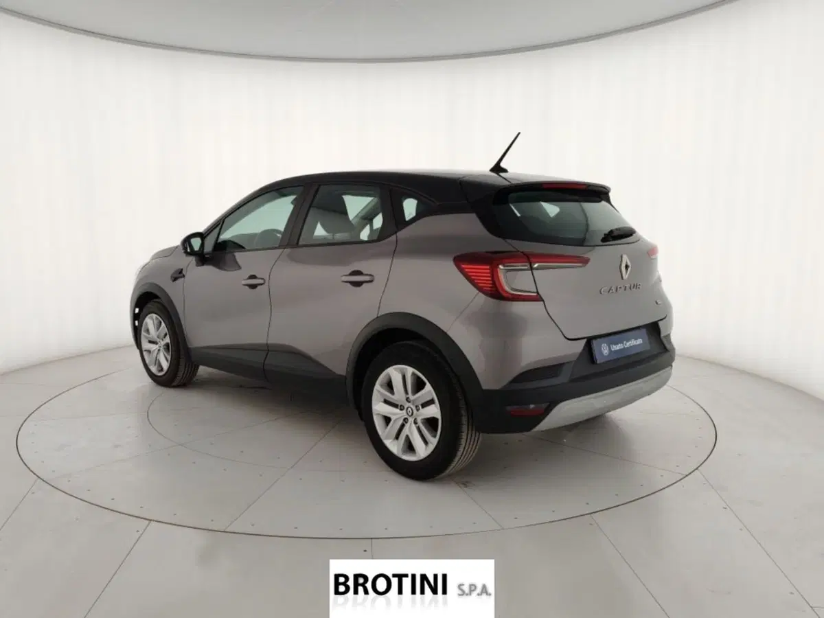 Renault Captur usata a Massa-Carrara (2)