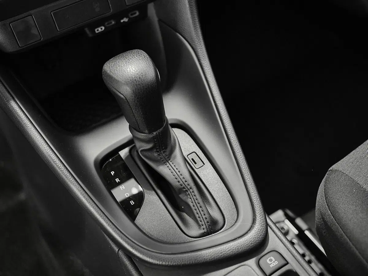 Mazda Mazda2 Hybrid nuova a Prato (14)