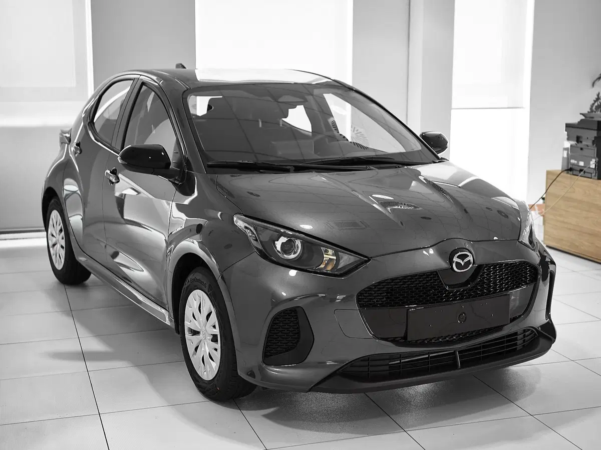 Mazda Mazda2 Hybrid nuova a Prato (4)