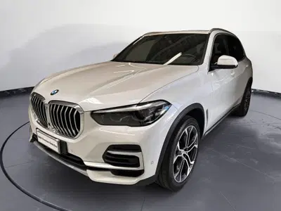 BMW X5 xDrive25d xLine del 2022 usata a Alba
