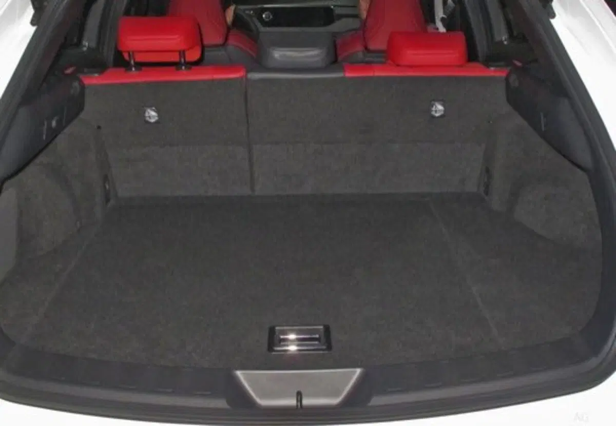 Lexus UX usata a Palermo (18)