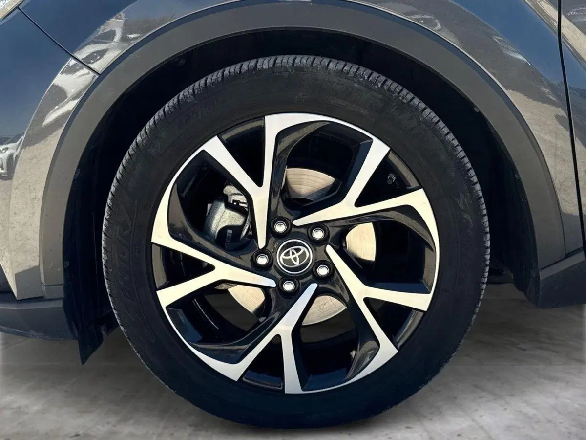 Toyota Toyota C-HR usata a Palermo (15)
