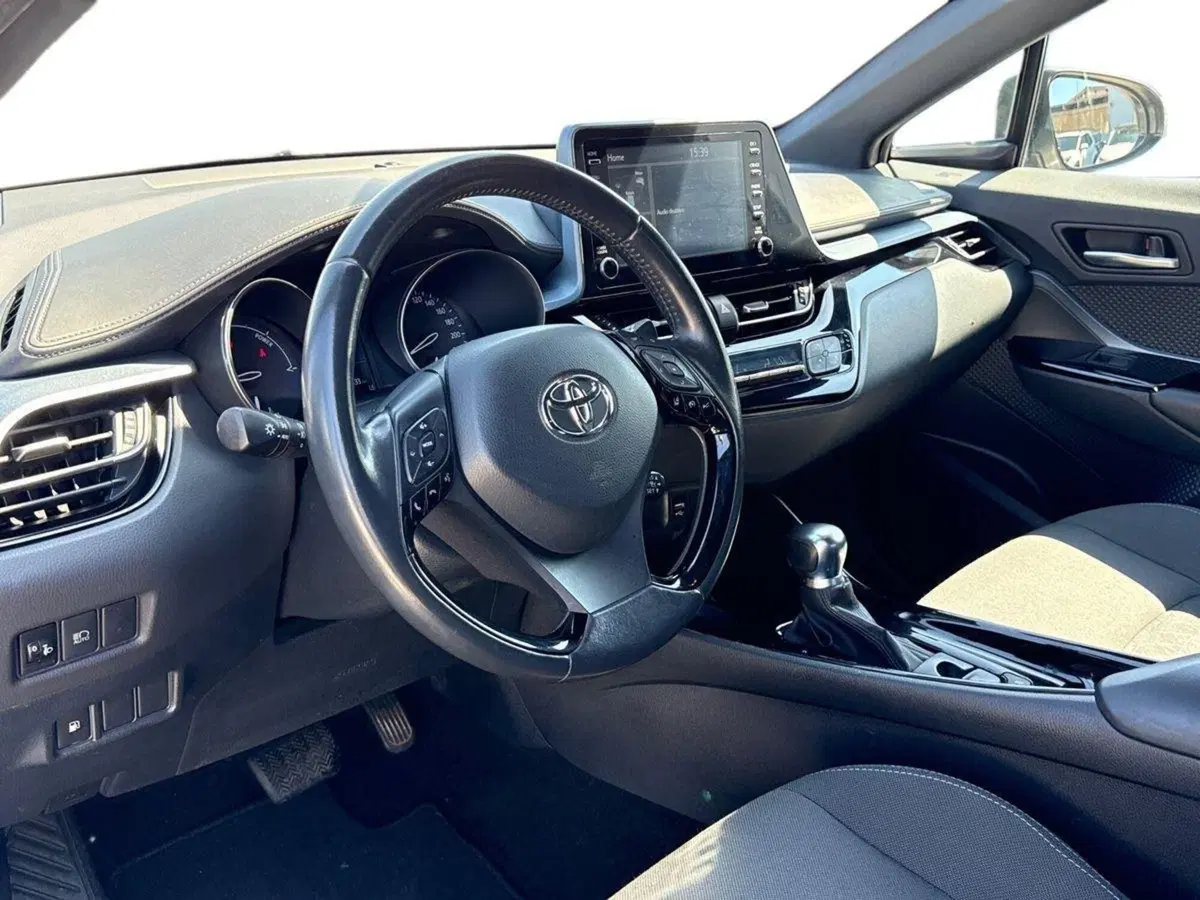 Toyota Toyota C-HR usata a Palermo (7)