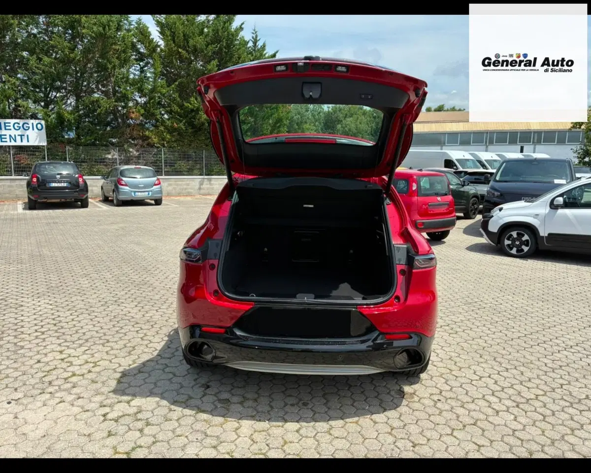 Alfa Romeo Tonale usata a Lucca (7)