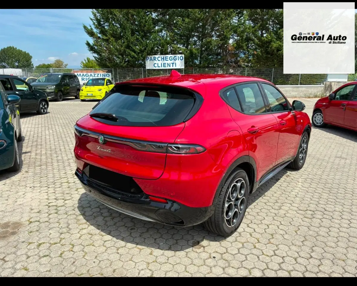 Alfa Romeo Tonale usata a Lucca (8)