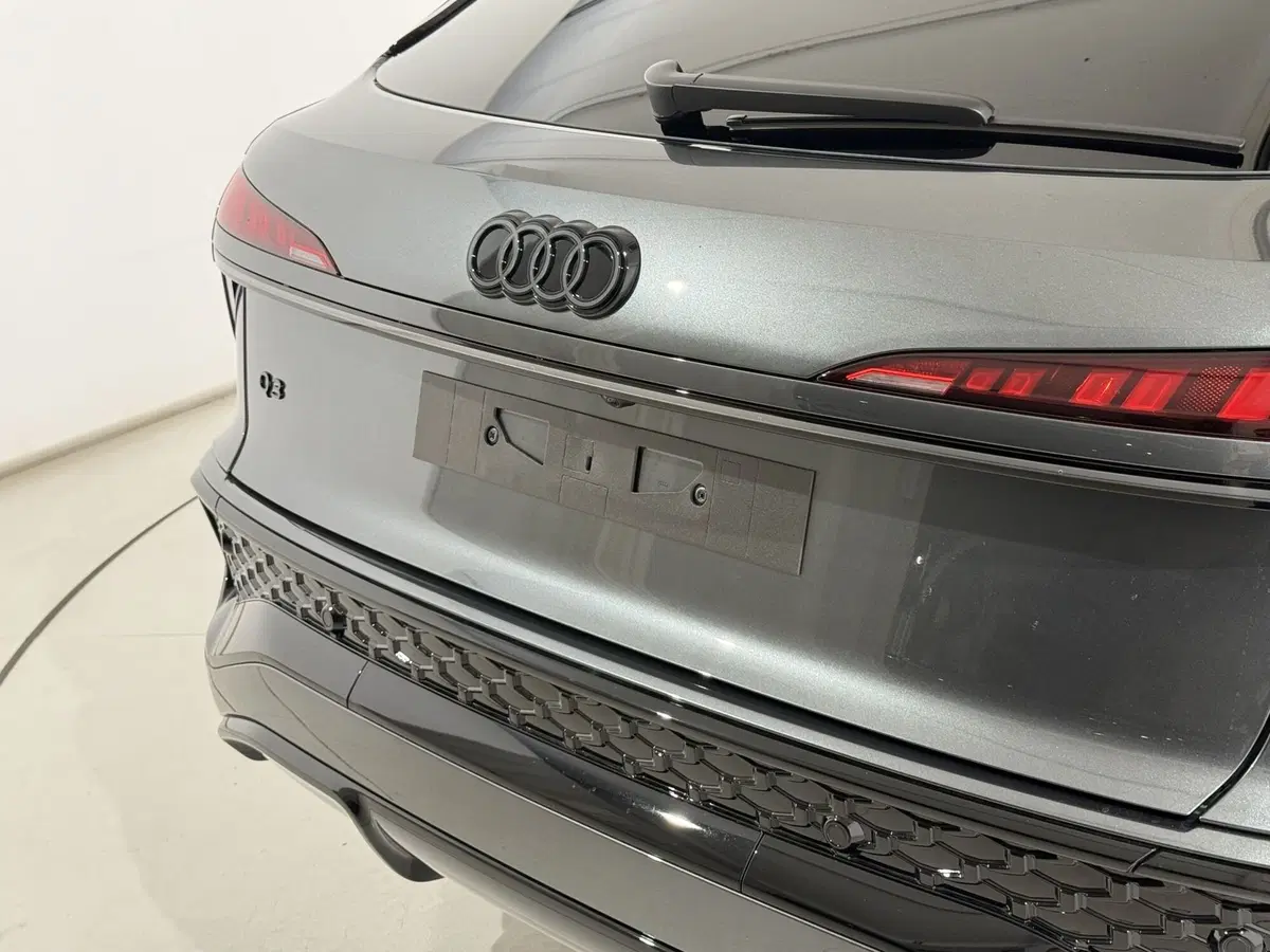 Audi Q3 Sportback nuova a Perugia (10)