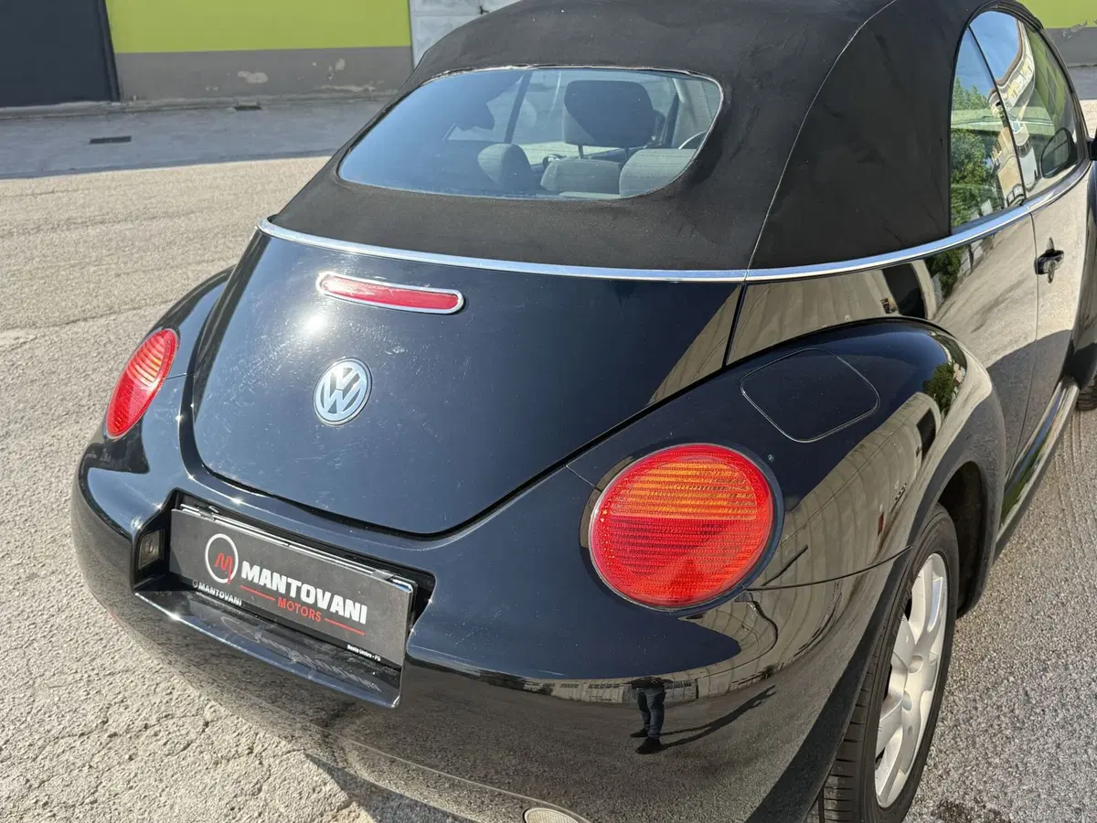 Volkswagen New Beetle Cabrio usata a Perugia (13)