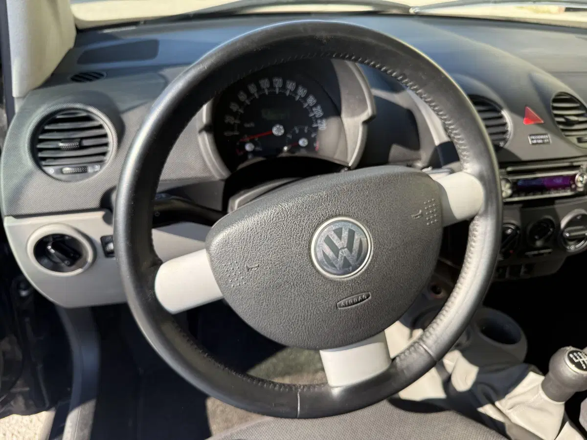 Volkswagen New Beetle Cabrio usata a Perugia (20)