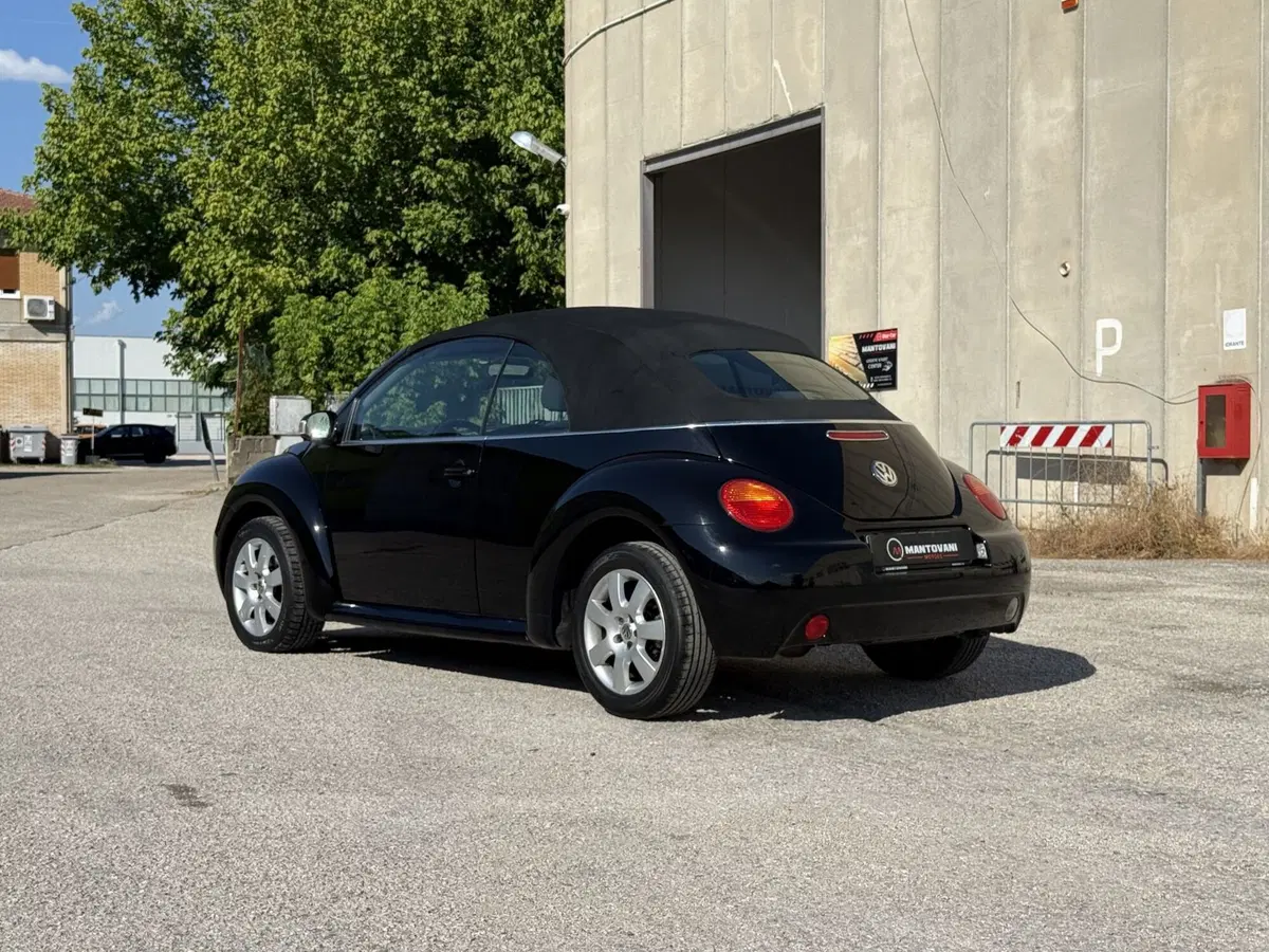 Volkswagen New Beetle Cabrio usata a Perugia (4)