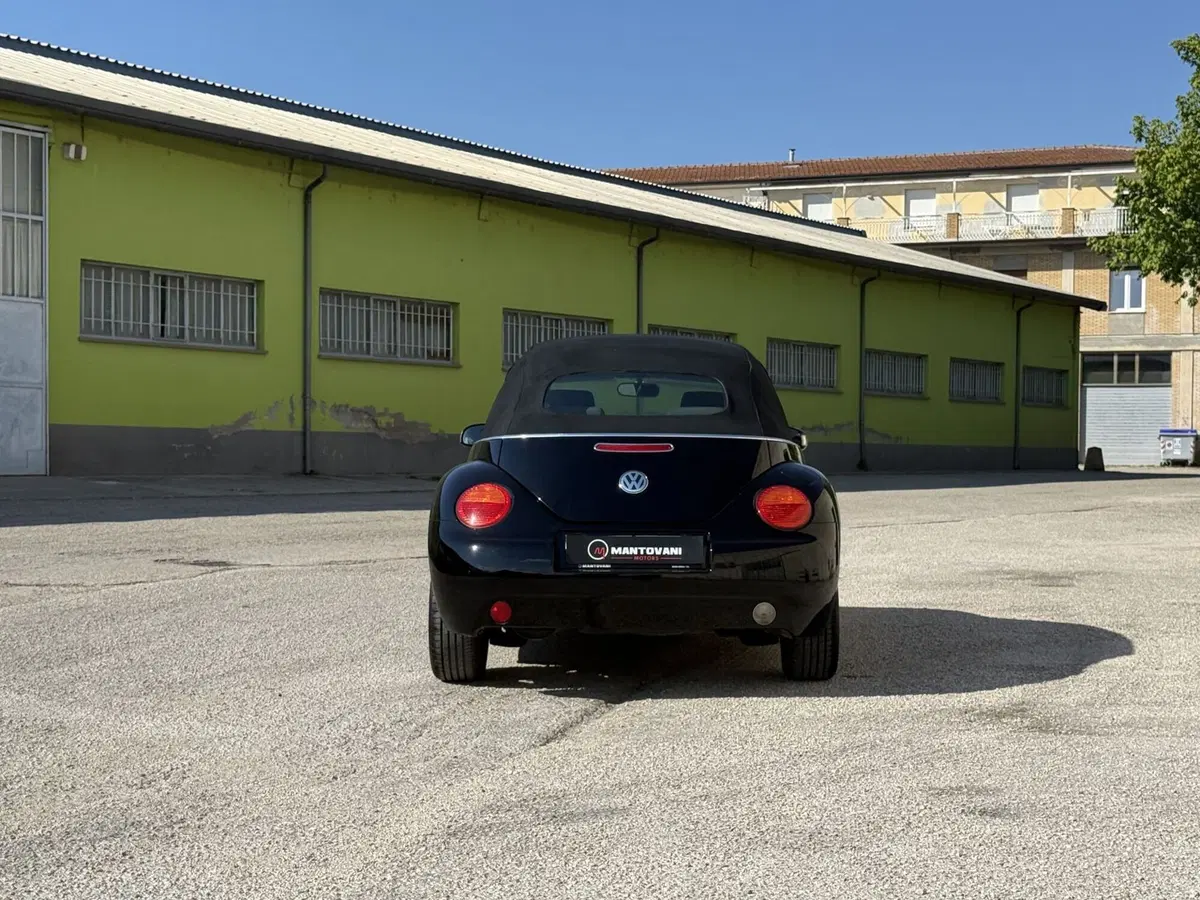 Volkswagen New Beetle Cabrio usata a Perugia (5)