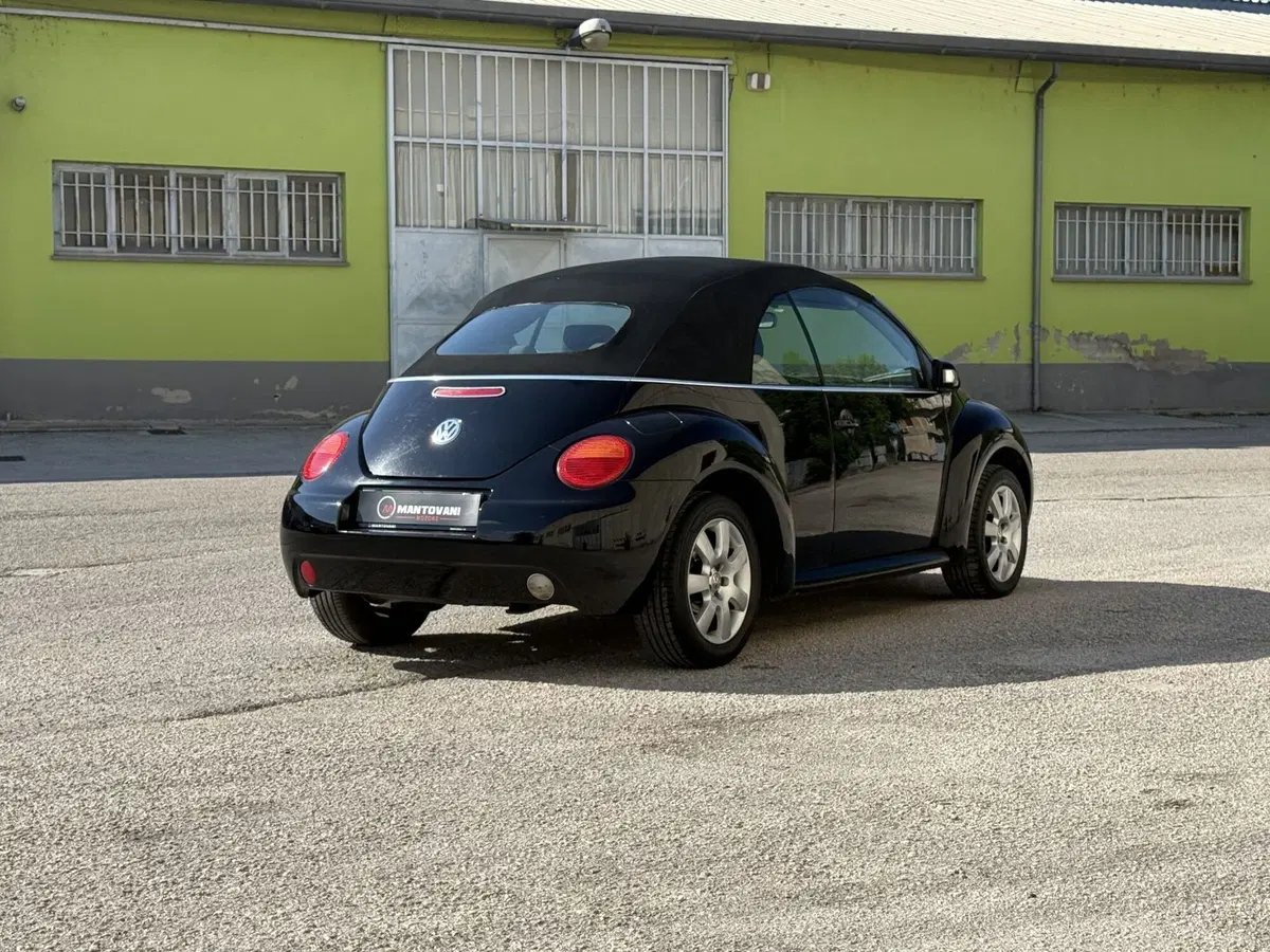 Volkswagen New Beetle Cabrio usata a Perugia (6)