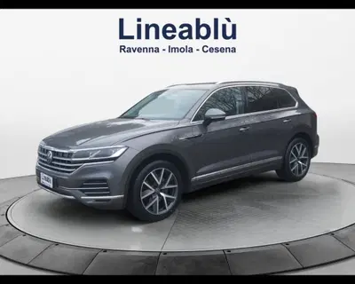 Volkswagen Touareg 3.0 V6 TDI SCR Elegance del 2022 usata a Ravenna