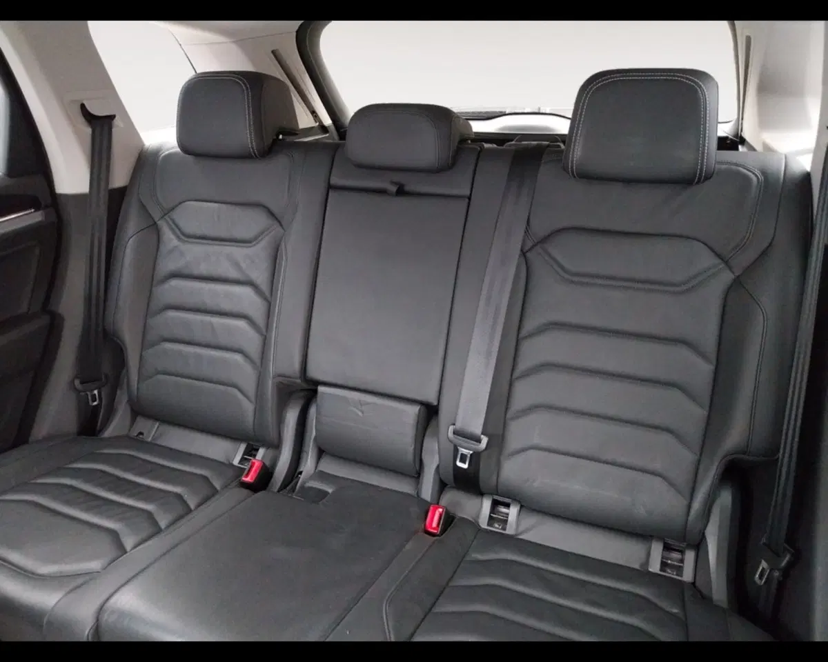 Volkswagen Touareg usata a Ravenna (13)
