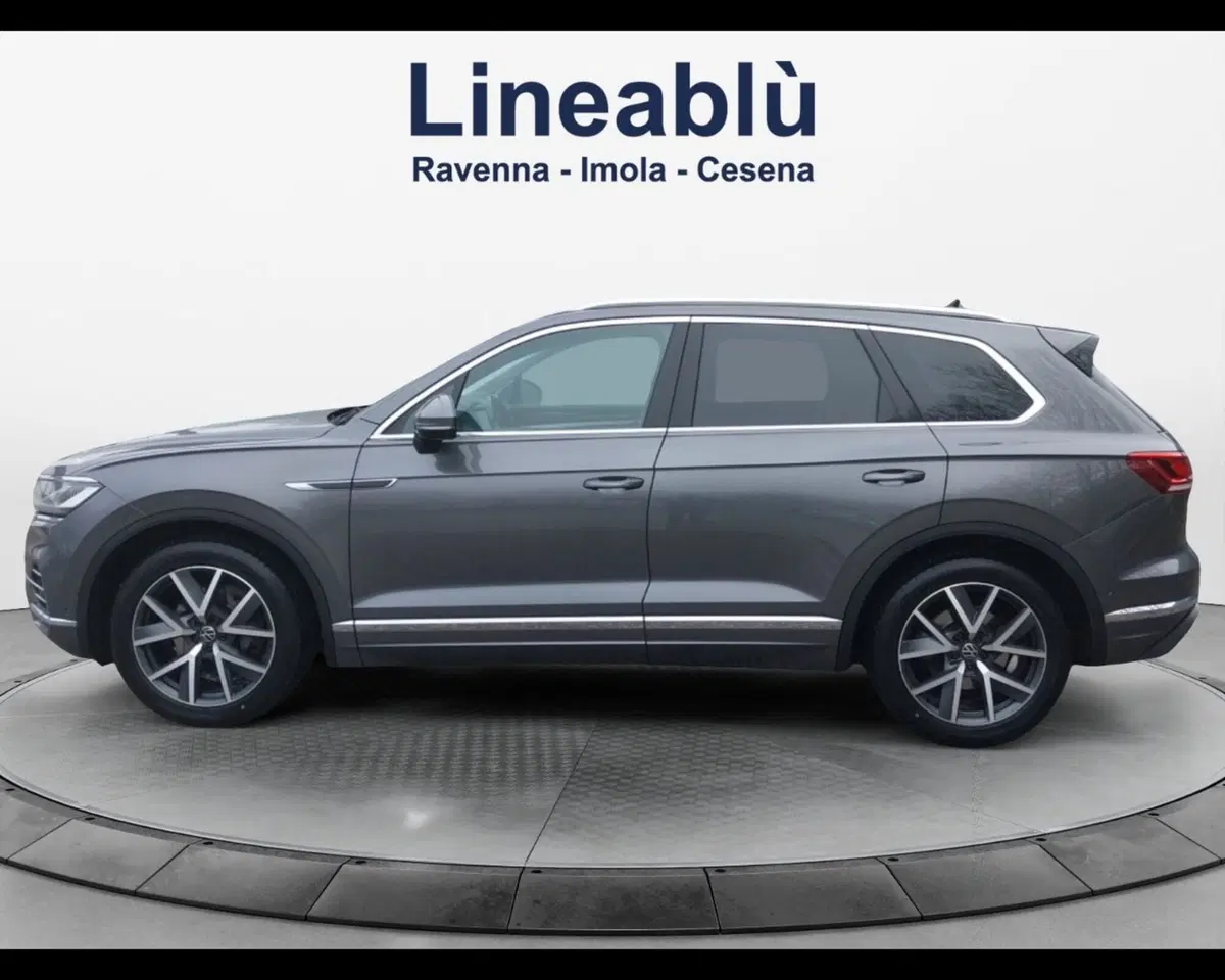 Volkswagen Touareg usata a Ravenna (2)