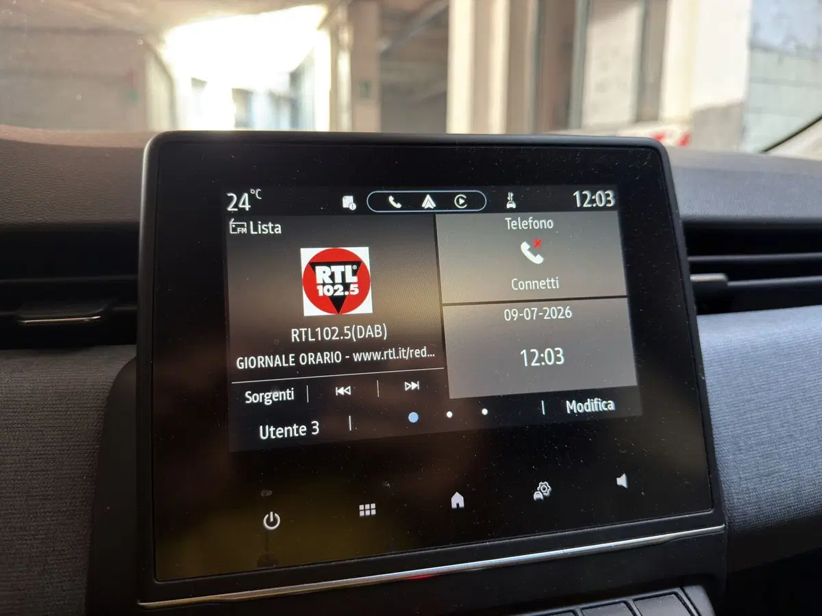 Renault Clio usata a Milano (11)
