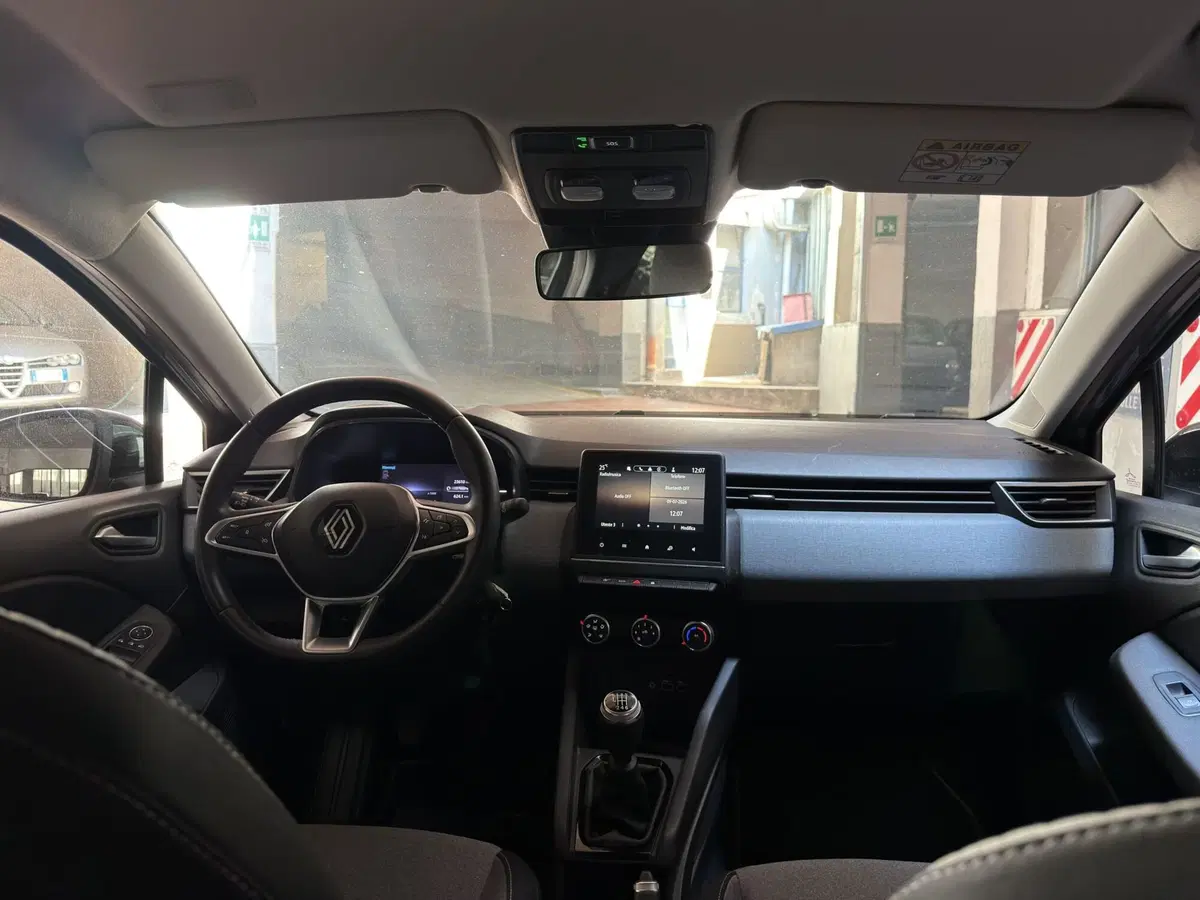 Renault Clio usata a Milano (19)