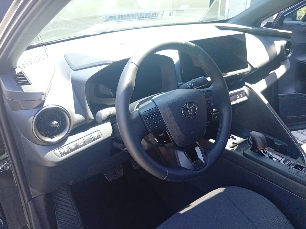 Toyota Toyota C-HR usata a Brescia (13)