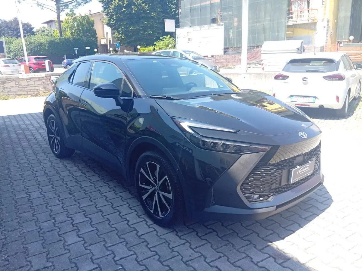 Toyota Toyota C-HR usata a Brescia (4)