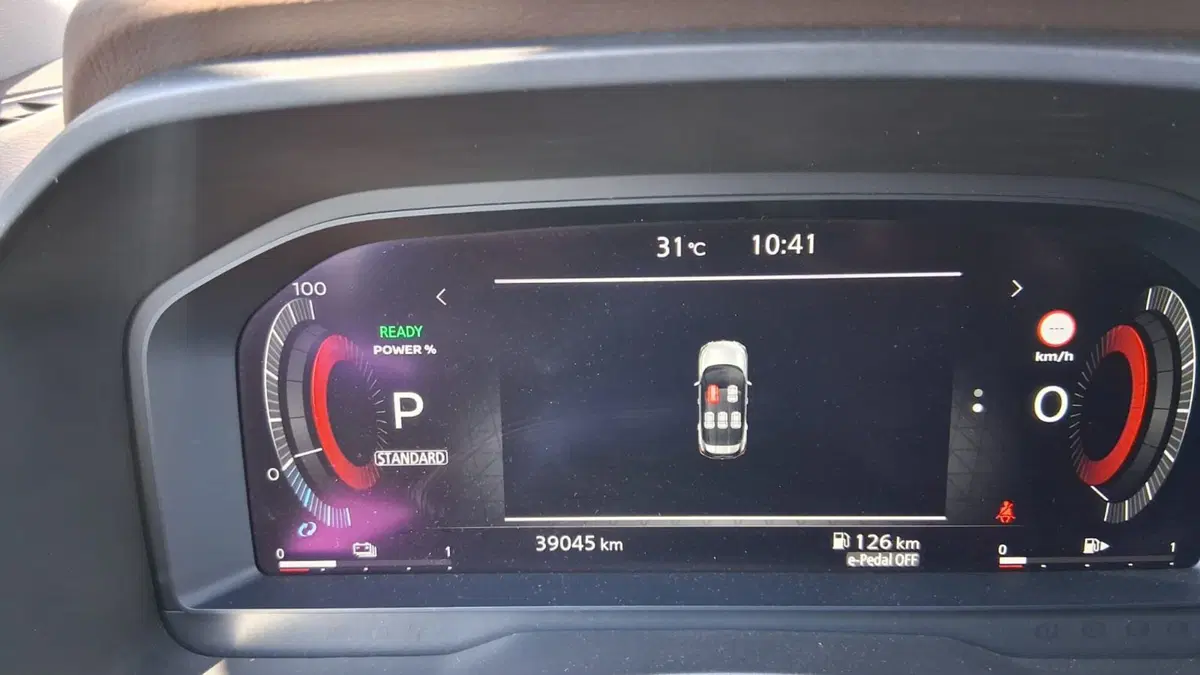 Nissan X-Trail usata a Monza e Brianza (7)
