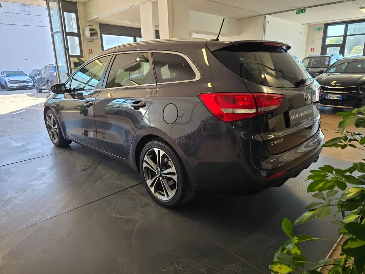 Kia cee'd Sport Wagon usata a Rimini (6)