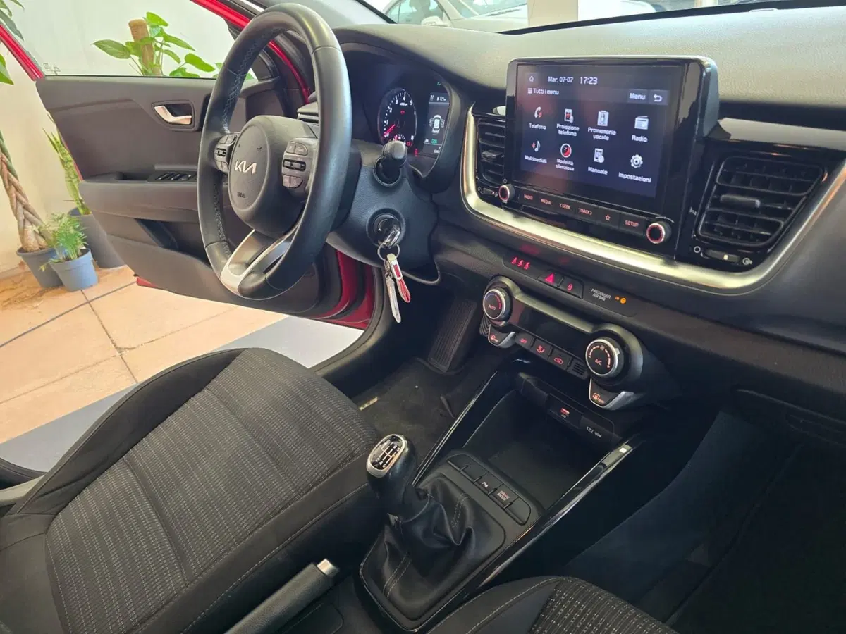 Kia Stonic usata a Rimini (9)