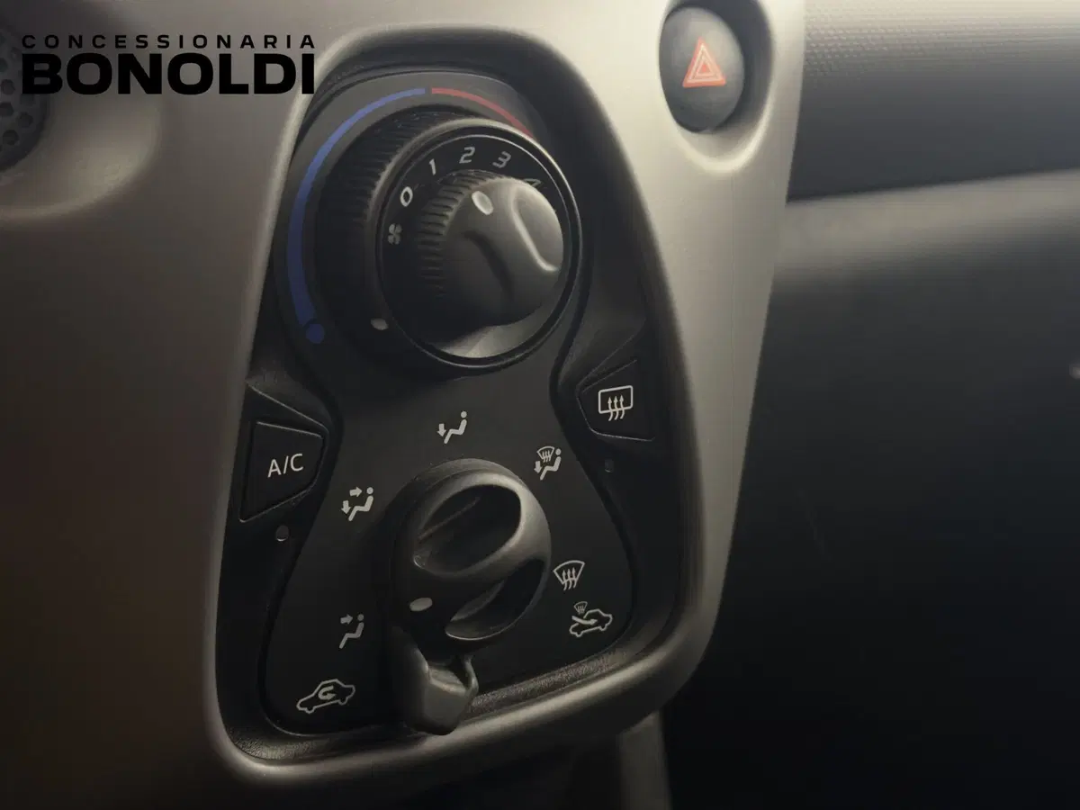 Peugeot 108 usata a Brescia (14)