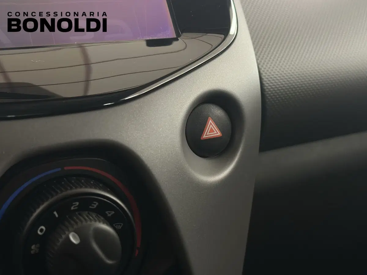 Peugeot 108 usata a Brescia (15)