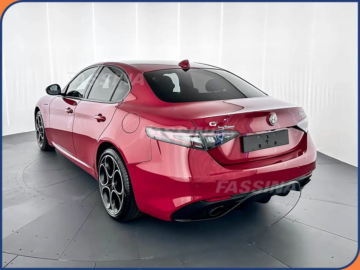 Alfa Romeo Giulia usata a Milano (4)