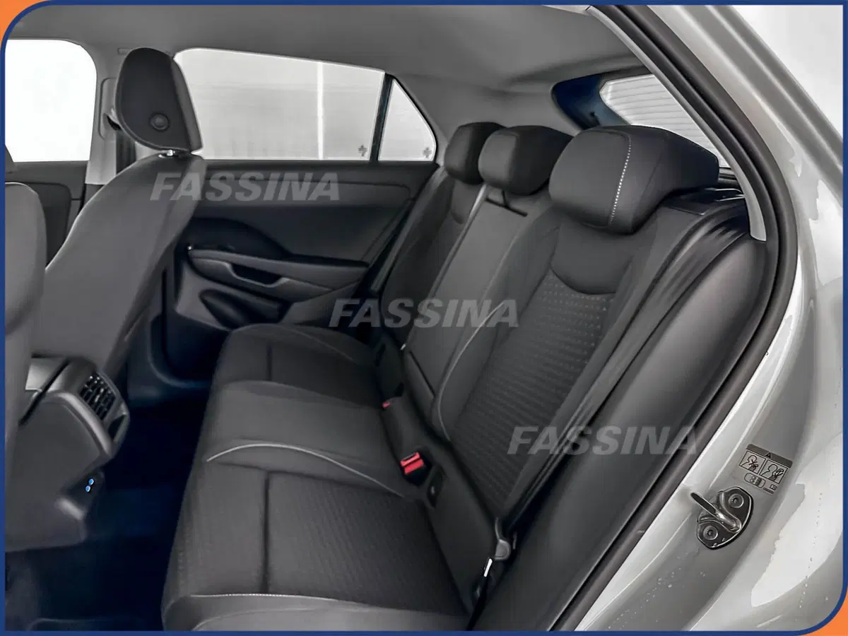 Volkswagen T-Roc nuova a Milano (10)