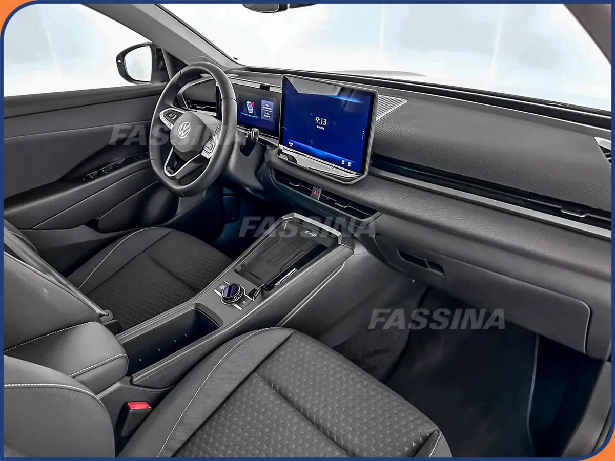 Volkswagen T-Roc nuova a Milano (13)